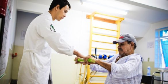 Reforma e ampliação do Hospital do Idoso, o único de Goiás exclusivo para pessoas da terceira idade